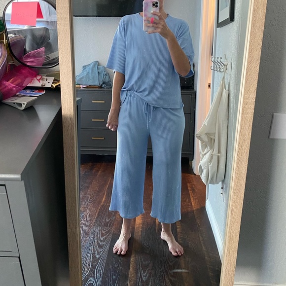 Bentley Ribbed Set - Picture 5 of 6